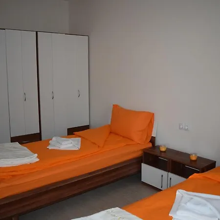 Holiday home Chicho Tomovata Koliba *